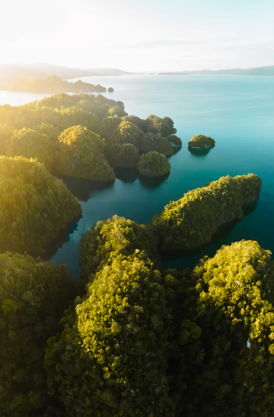 5-Day Central Raja Ampat Explorer Yacht Charter Itinerary